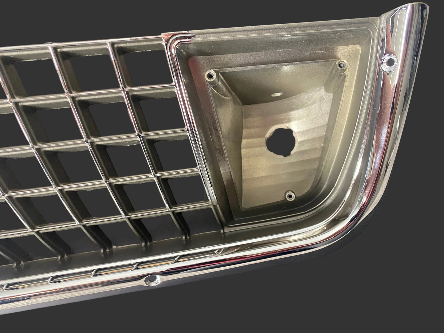 1971 corvette Die Cast Triple Chrome Plated Front Grilles (Pair)
